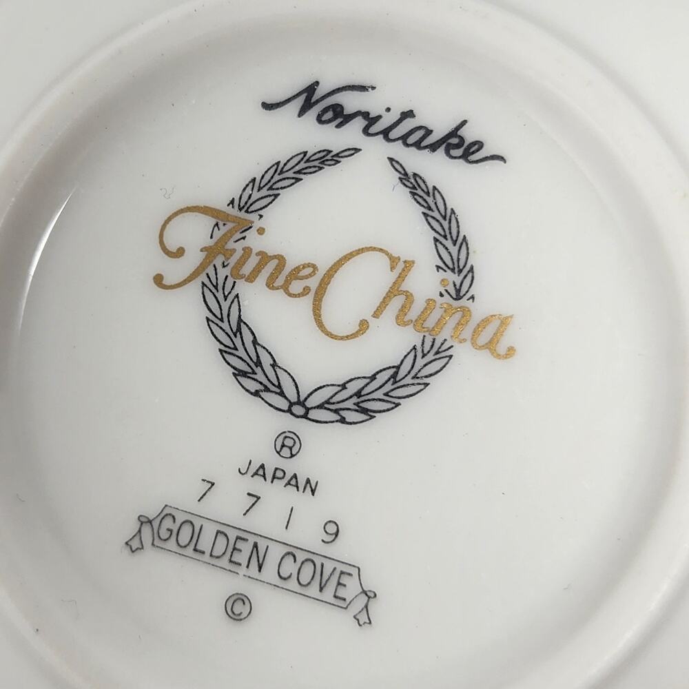 4 Noritake Golden Cove Mugs Fine China 7719 Made in Japan Cream Grey Gold Rim - Picture 8 of 8